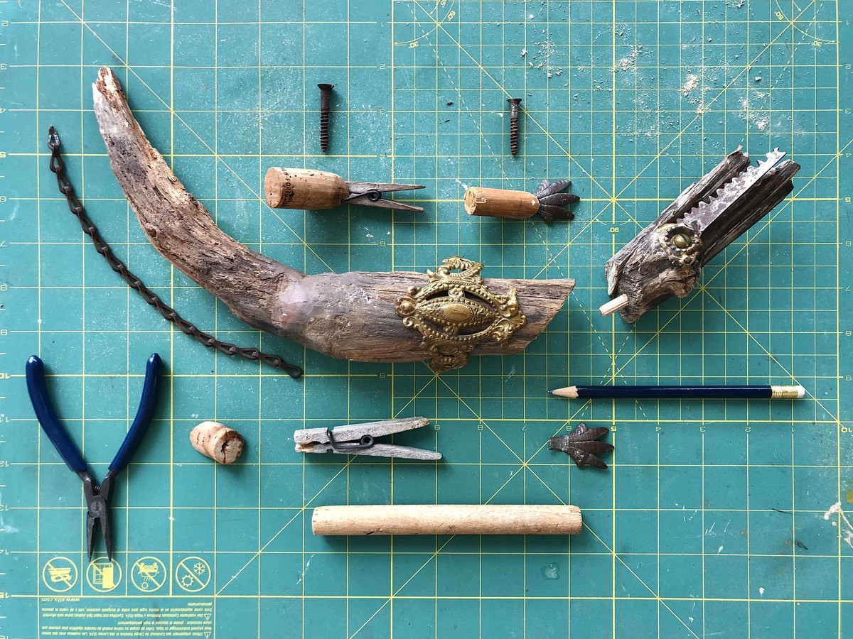 Nick Levesque's workspace — photo 7