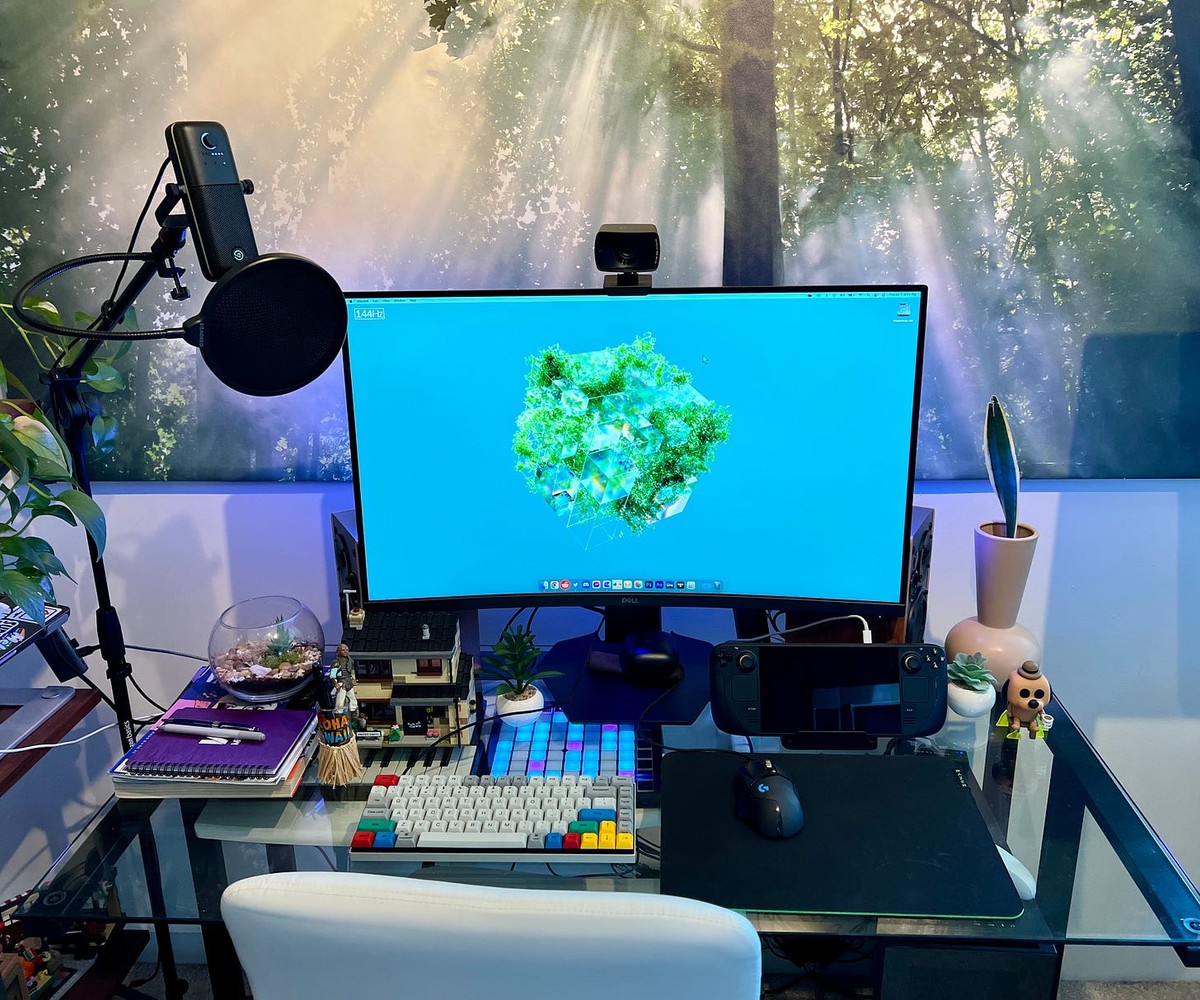 Matt Armstrong's workspace — photo 7