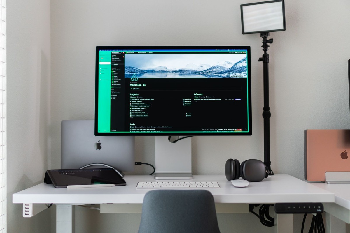 Thor Schroeder's workspace — photo 2