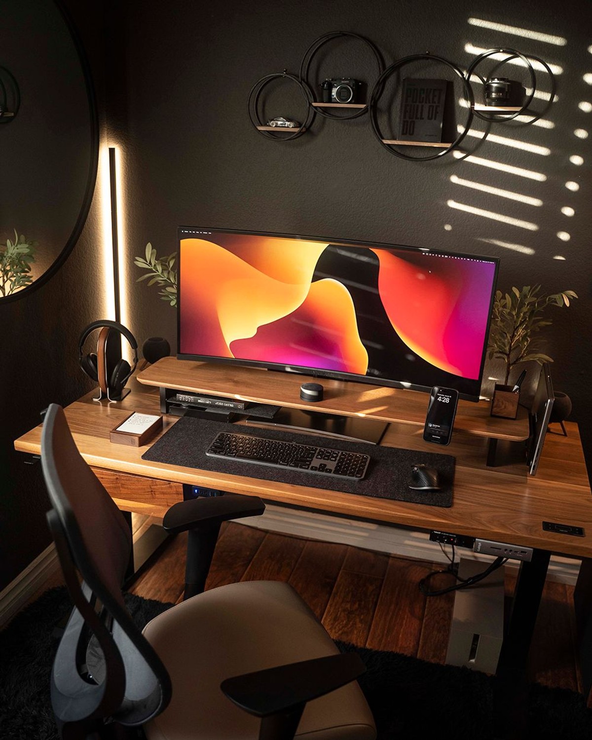 Michael Soledad's workspace — photo 2