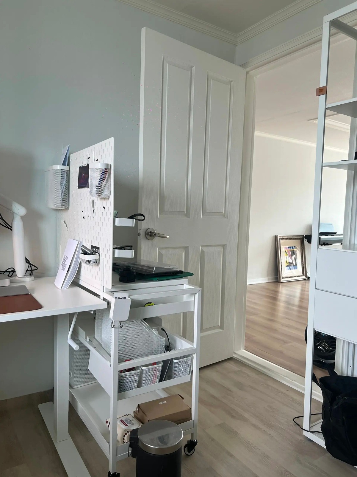 Arthur Kim's workspace — photo 4