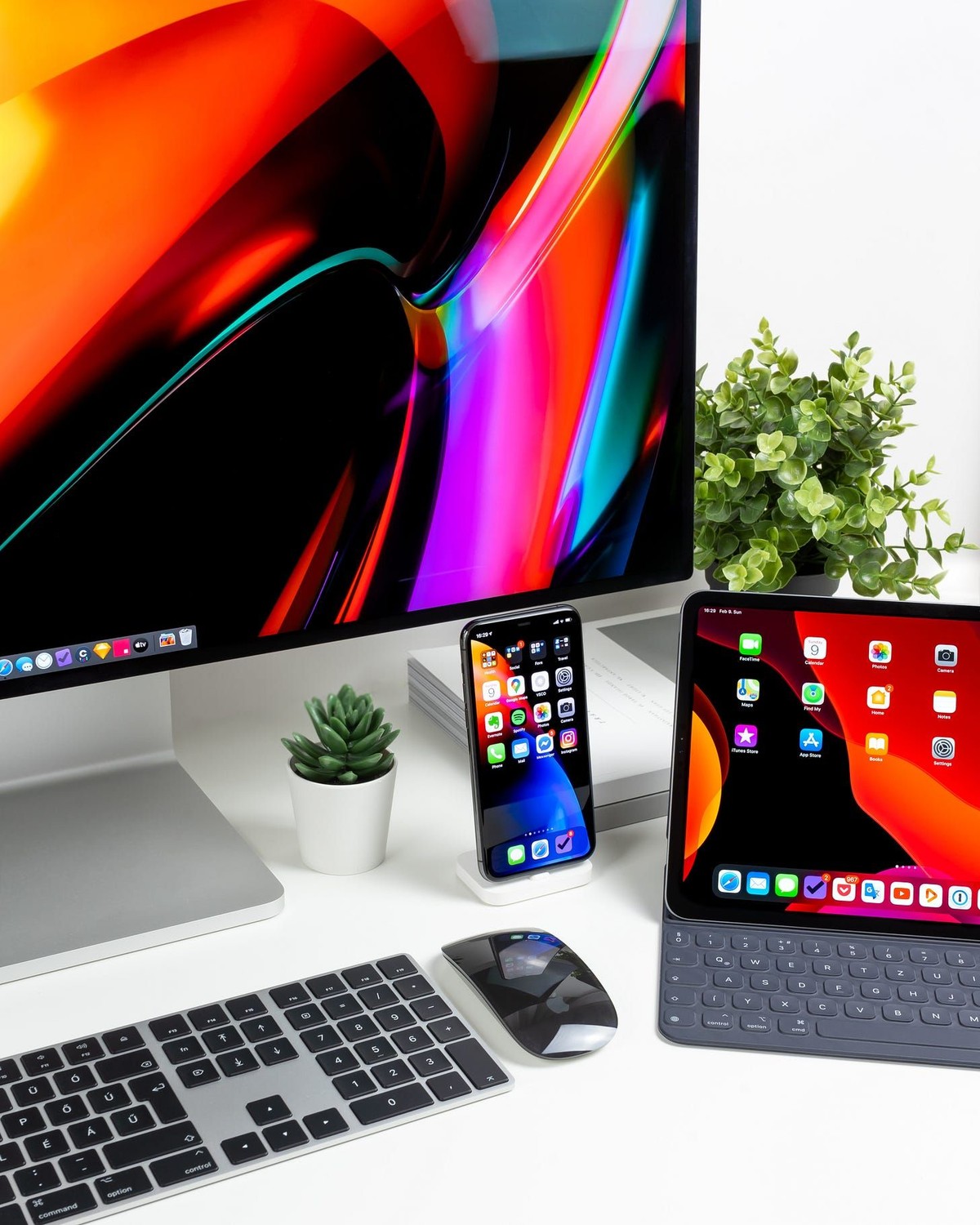 Daniel Korpai's workspace — photo 3