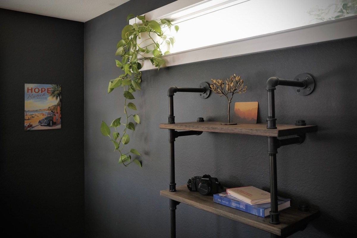 Parker Ehret's workspace — photo 4