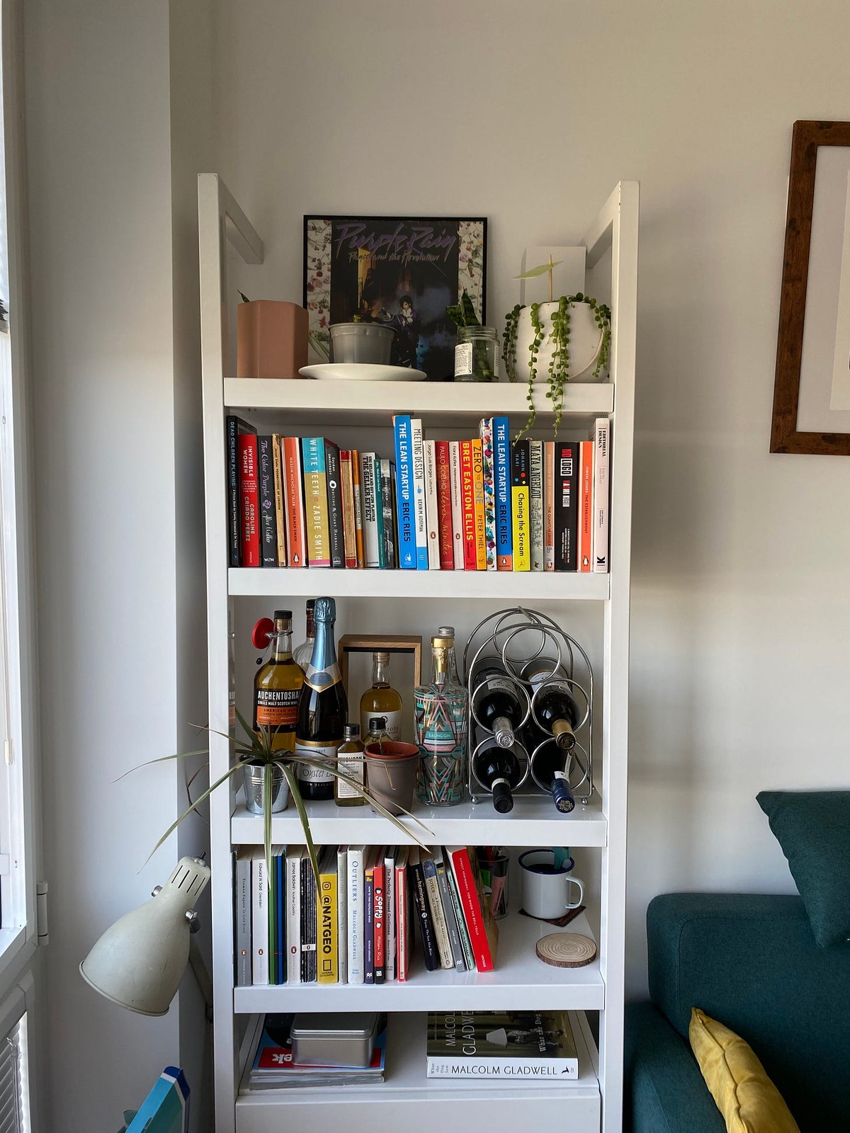 Luis Ouriach's workspace — photo 4