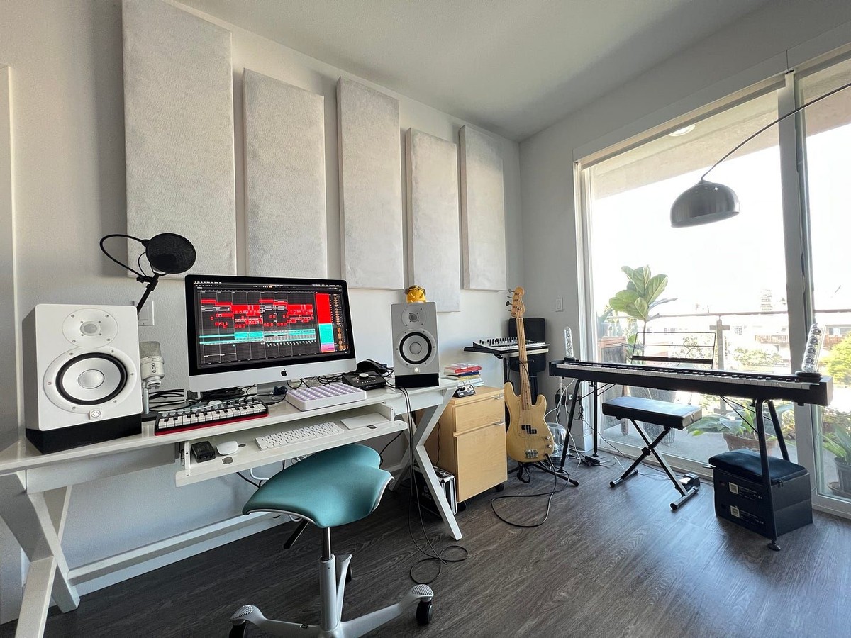 Diana Chow's workspace — photo 2