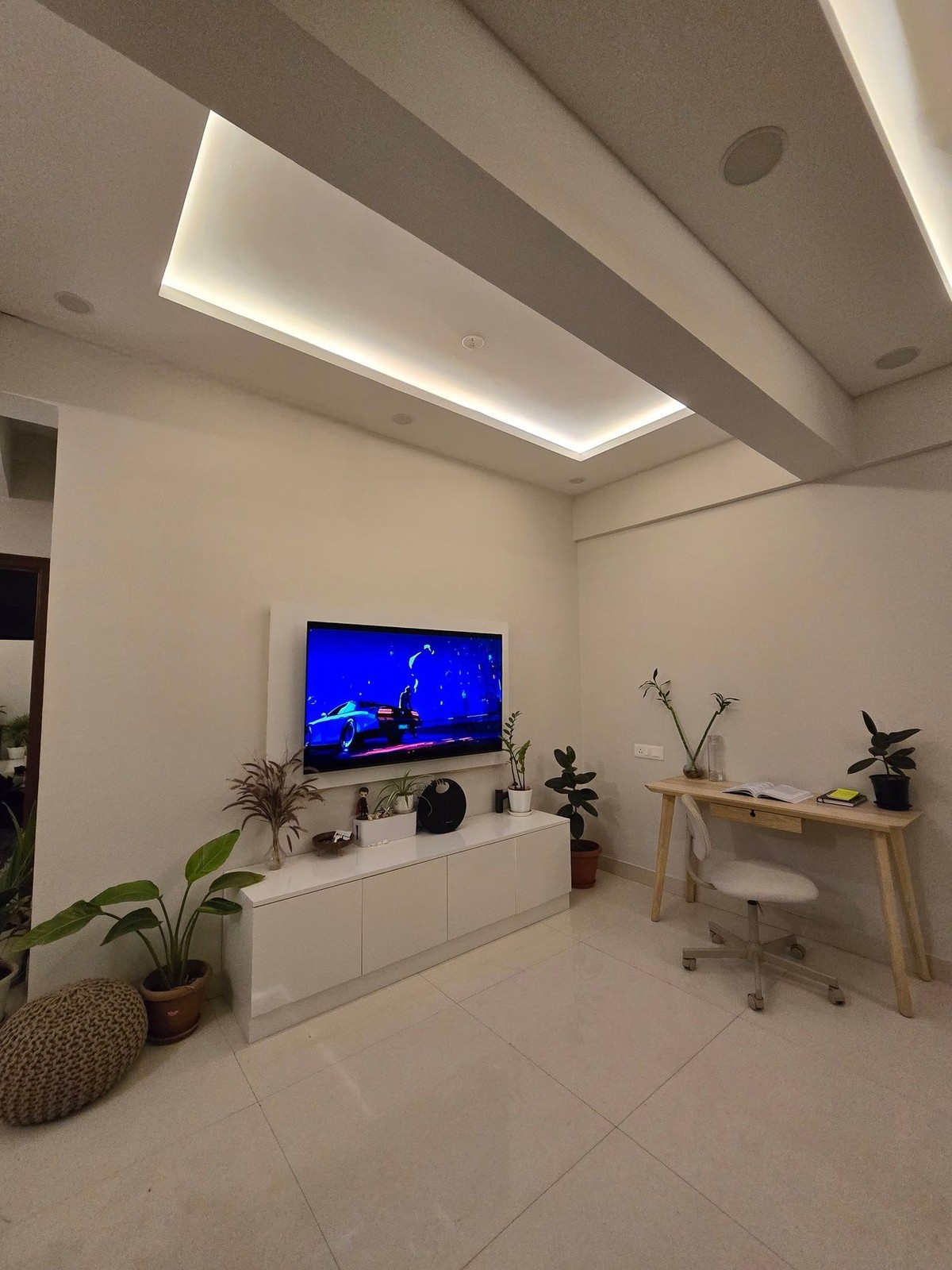 Subham Bhattacharjee's workspace — photo 5