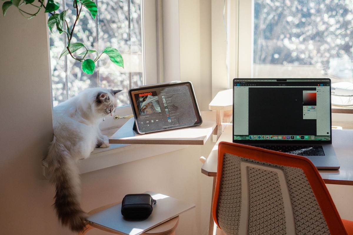 Mandy Thao's workspace — photo 8