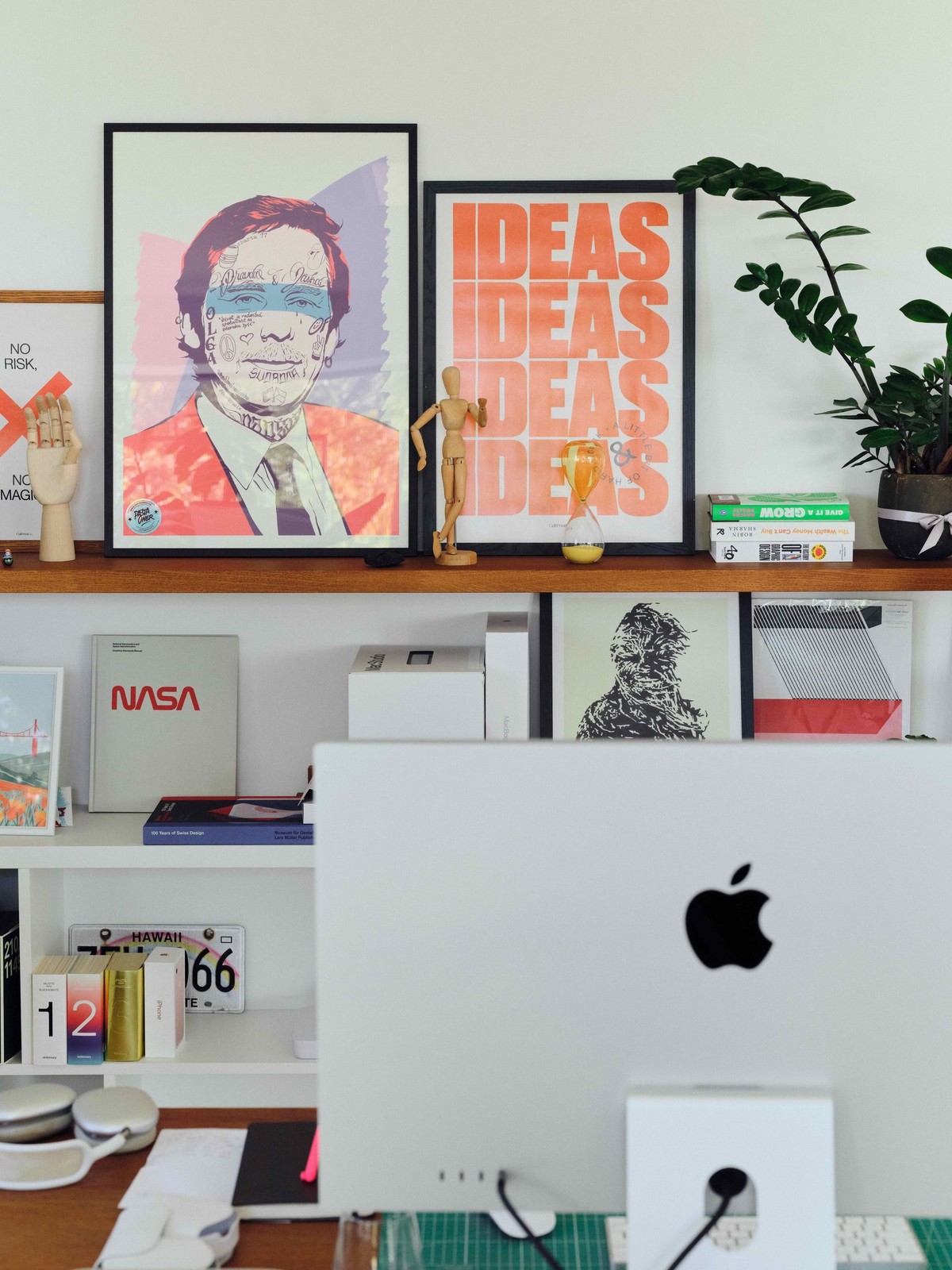 Luboš Volkov's workspace — photo 5