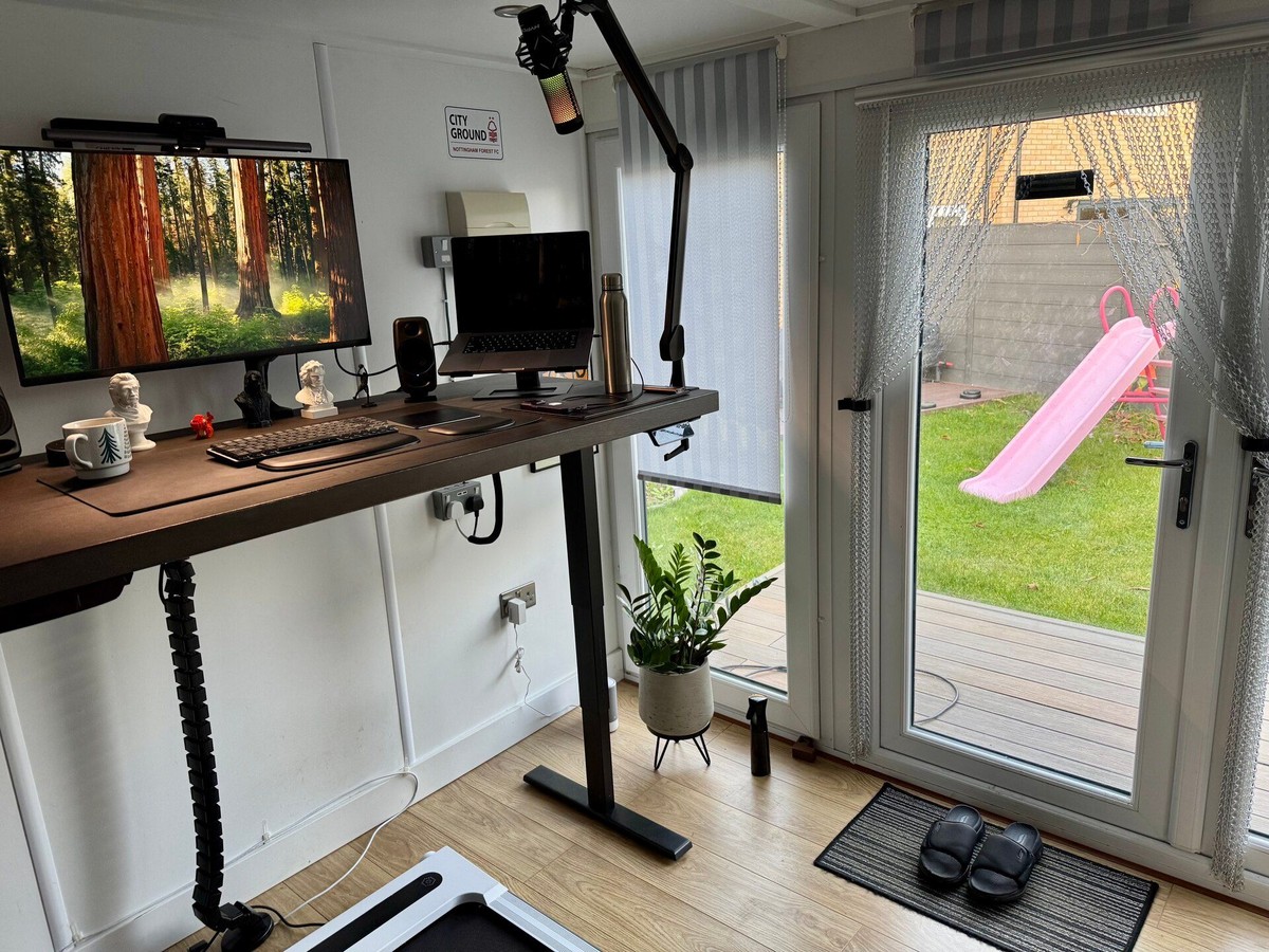 Güney Kayım's workspace — photo 6