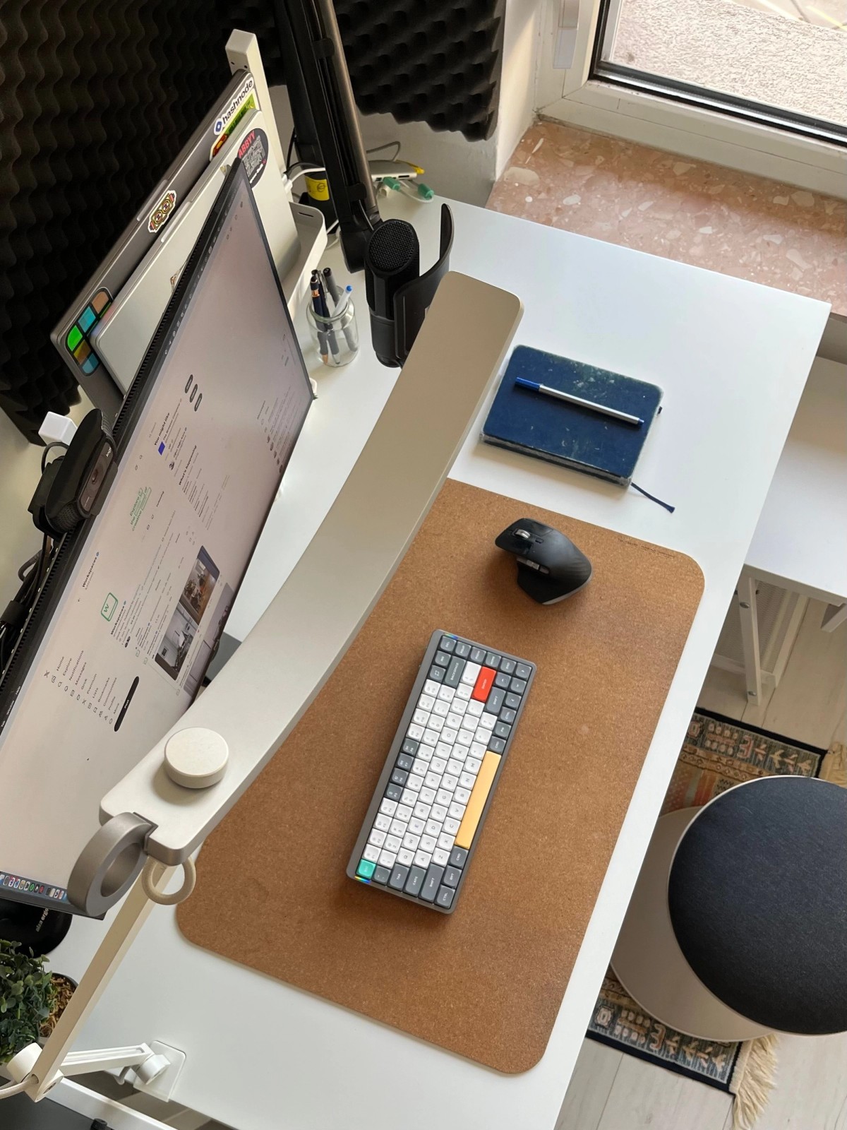 Ákos Kőműves's workspace — photo 3
