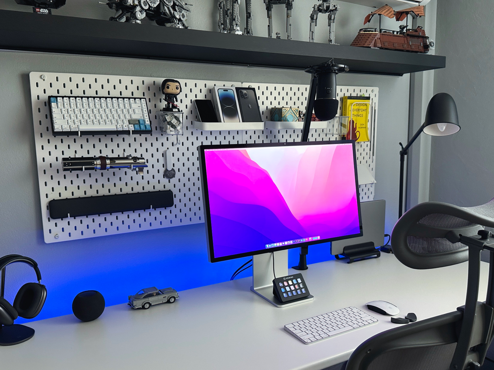 Jose Munoz's workspace