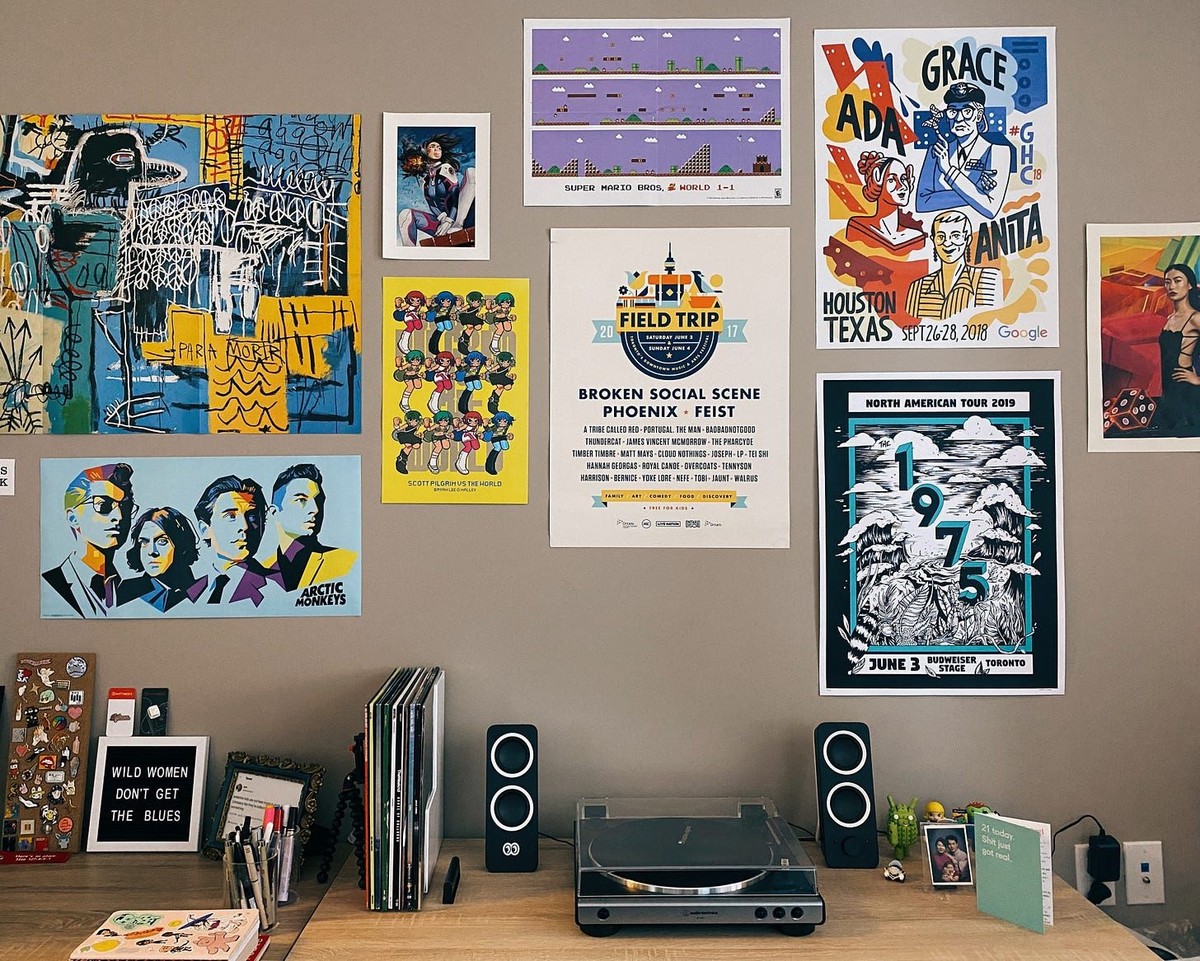 Ariel Lam's workspace — photo 2