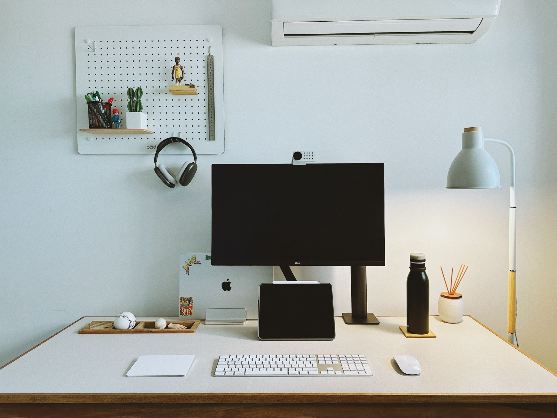 Matías Calderón Bourband's workspace