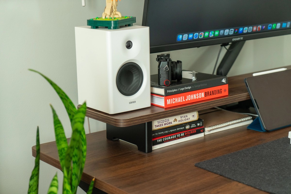 Brett Jackson's workspace — photo 5