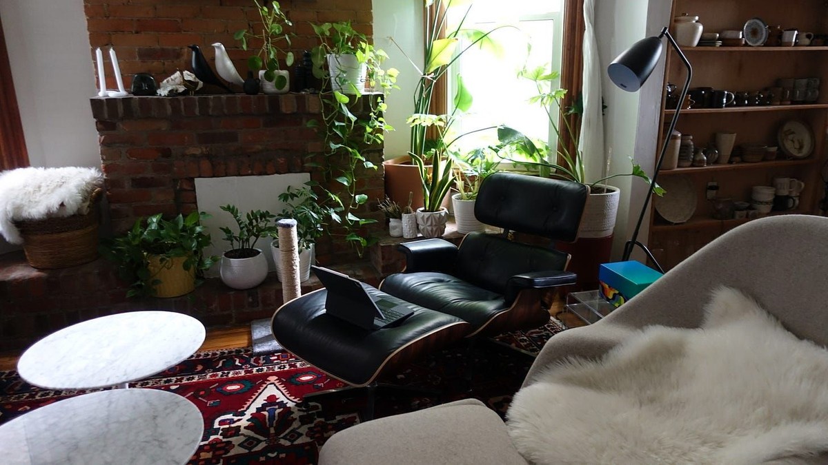 Alex Davis's workspace — photo 3