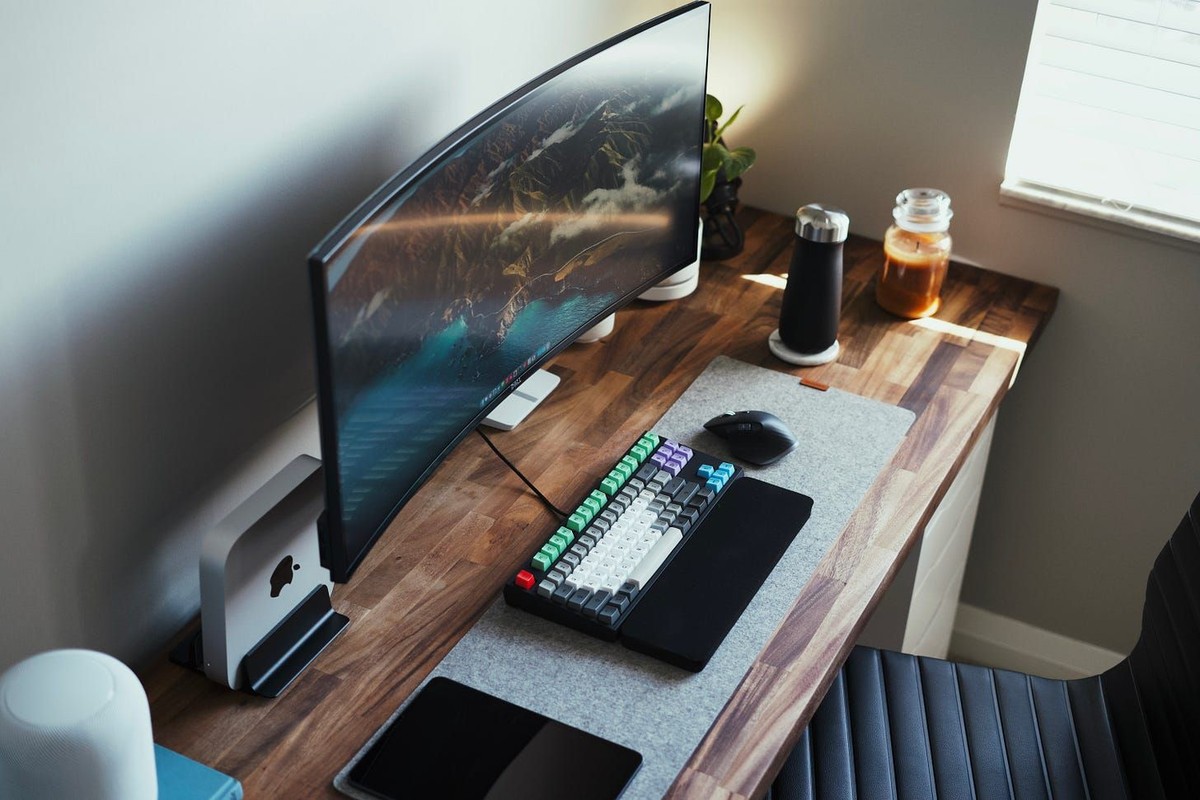 Joey Banks's workspace — photo 2