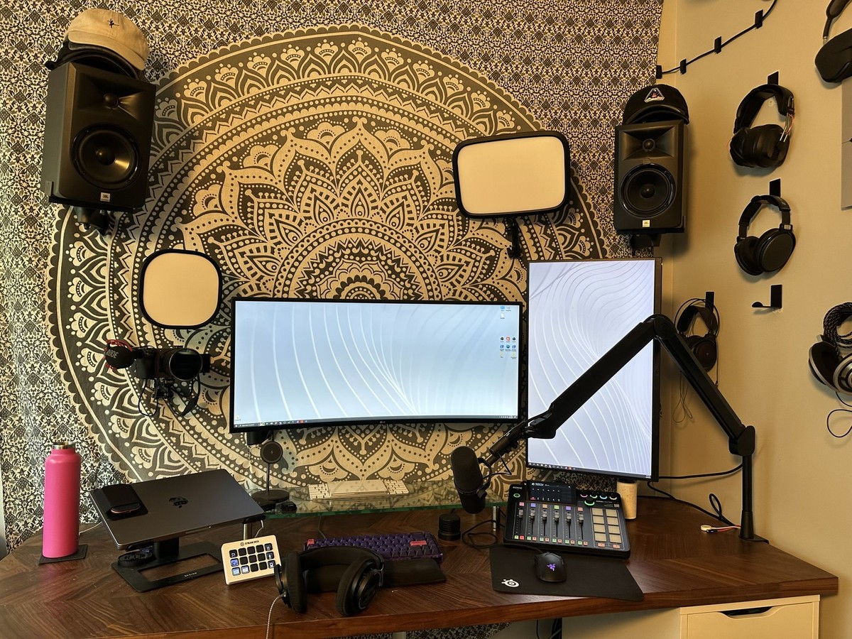 Theo Browne's workspace