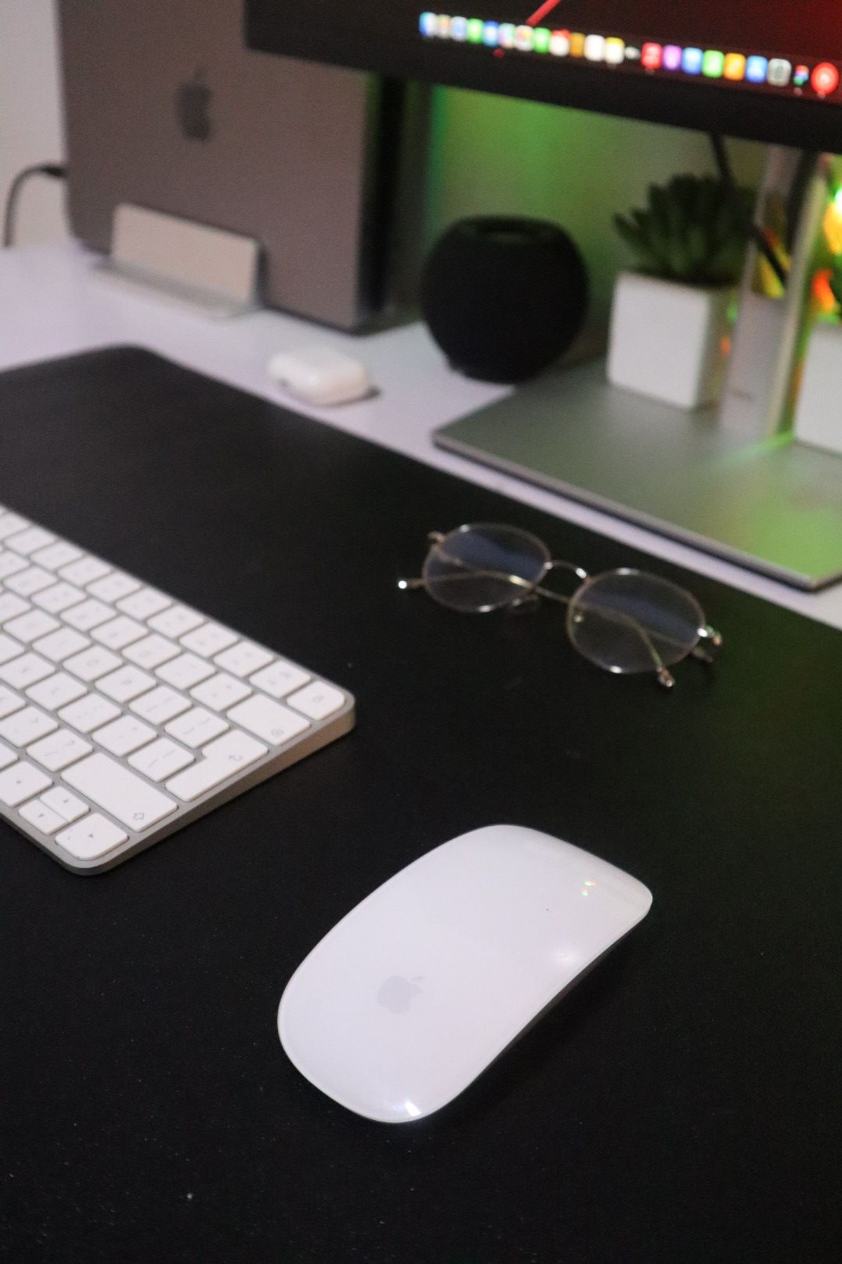 Raheemat Atata's workspace — photo 5