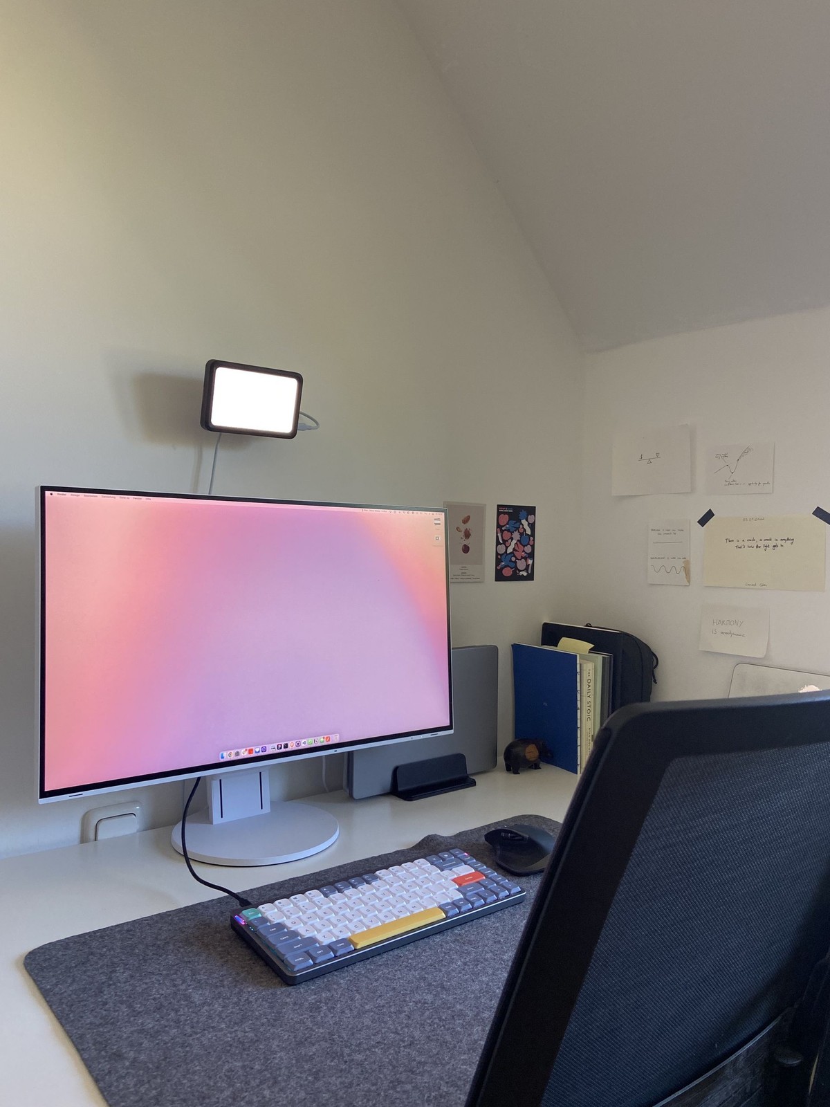Simon Scholz's workspace — photo 2