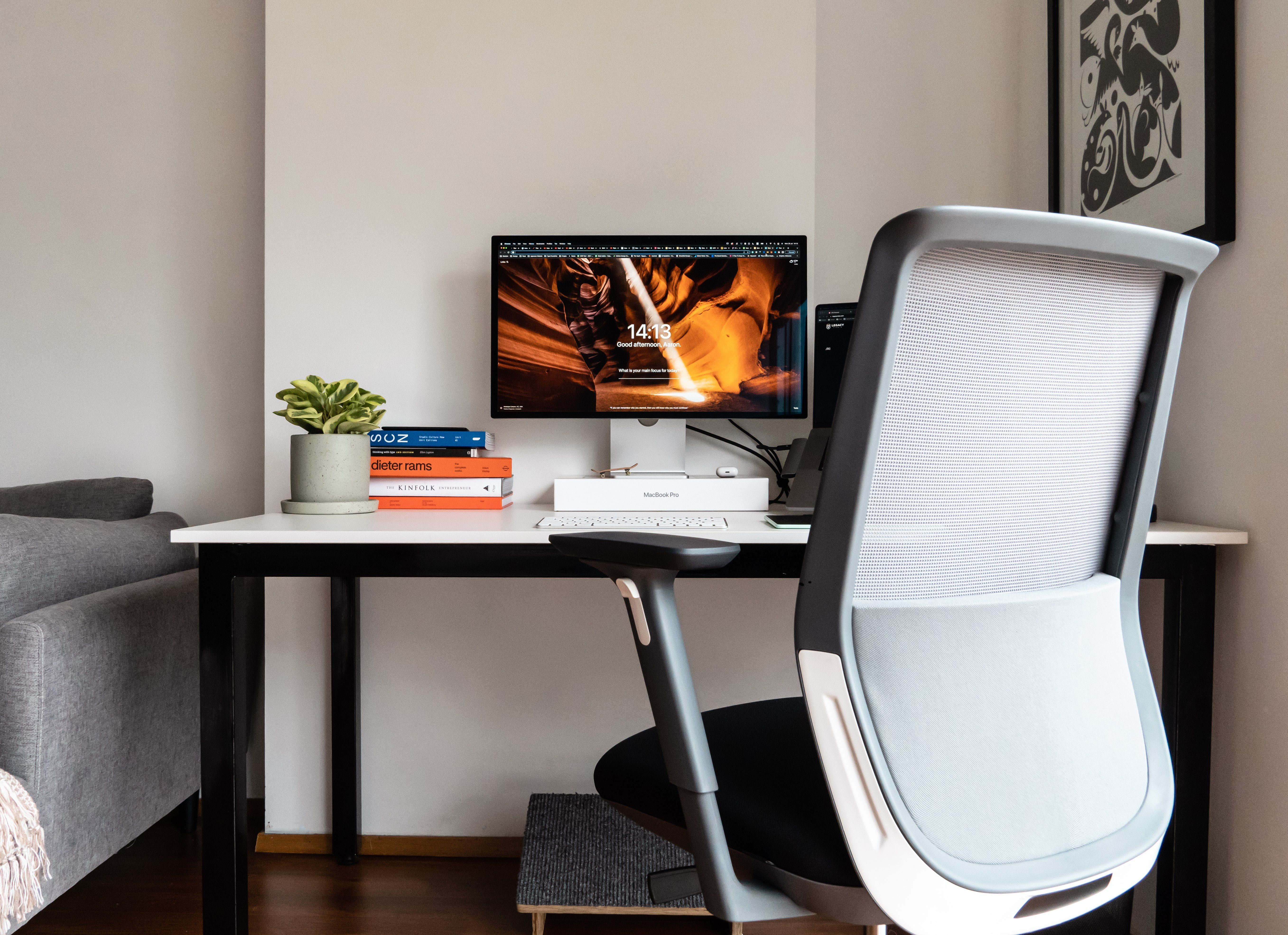 Aaron Marquez's workspace