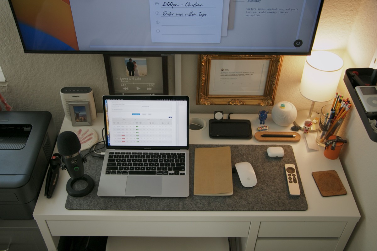 Jay Torres's workspace — photo 4