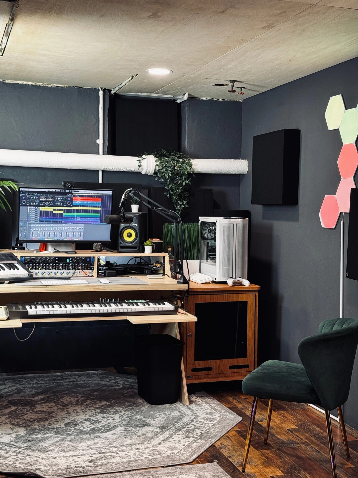 Mike DeMarco's workspace — photo 3