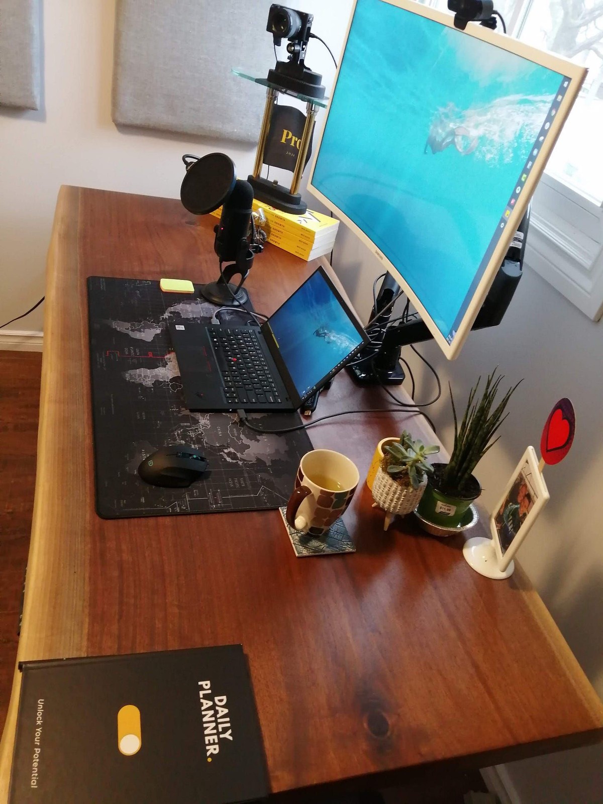 Wes Bush's workspace — photo 2