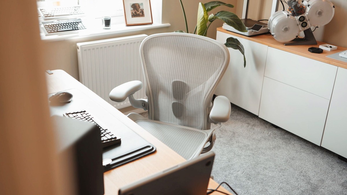 Jorge Powell's workspace — photo 3