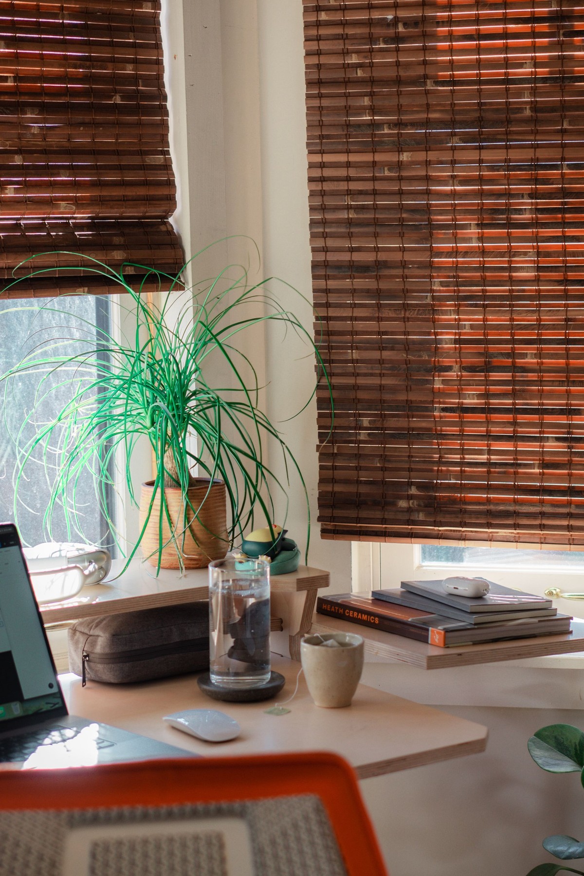 Mandy Thao's workspace — photo 5
