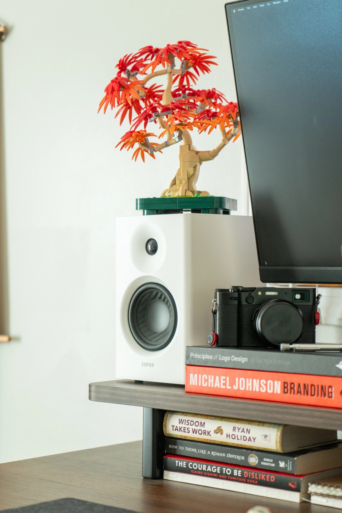 Brett Jackson's workspace — photo 7
