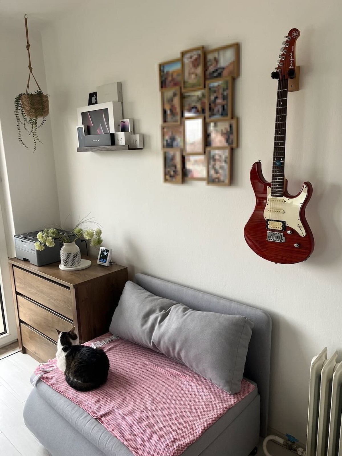 Ákos Kőműves's workspace — photo 5