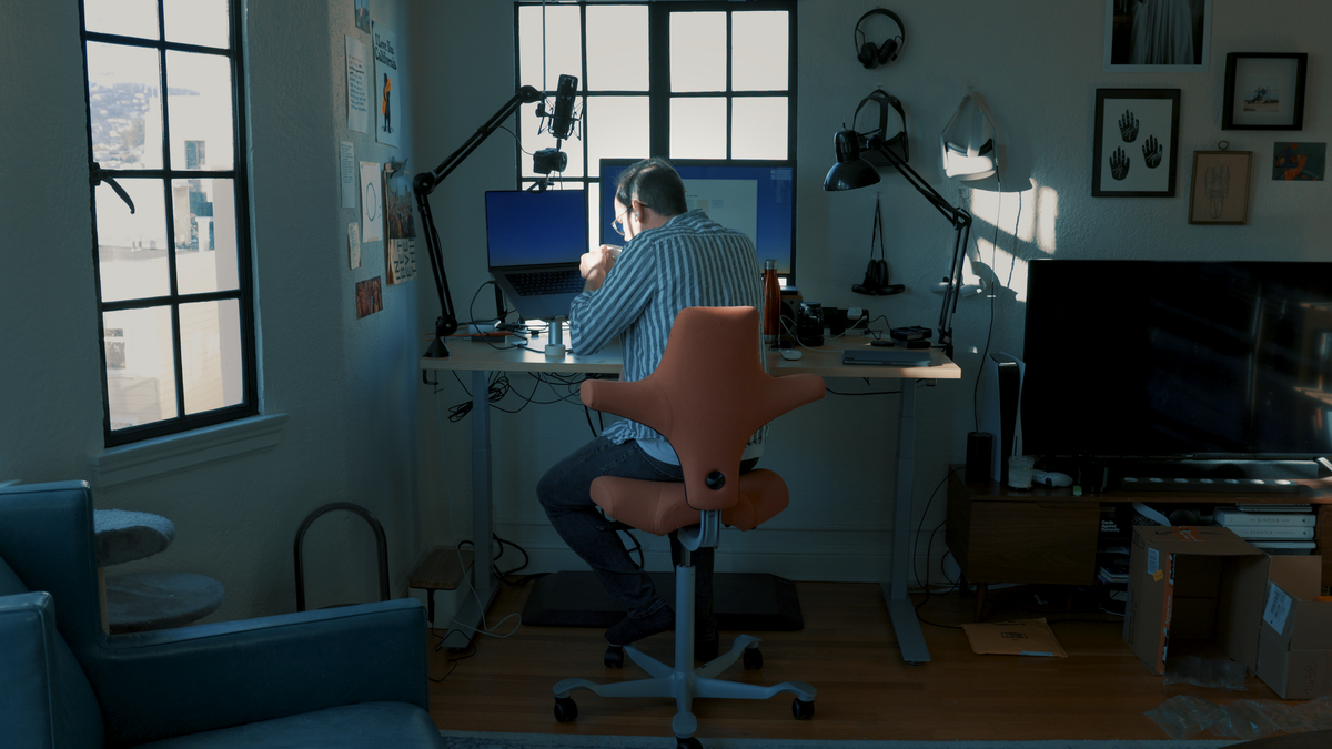 Parker Gibbons's workspace — photo 9