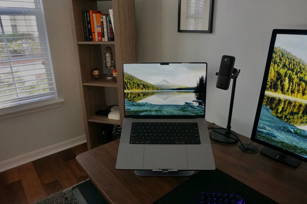 Drew Barontini's workspace — photo 3