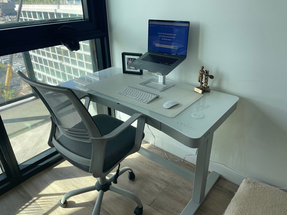 Pat Walls's workspace — photo 2