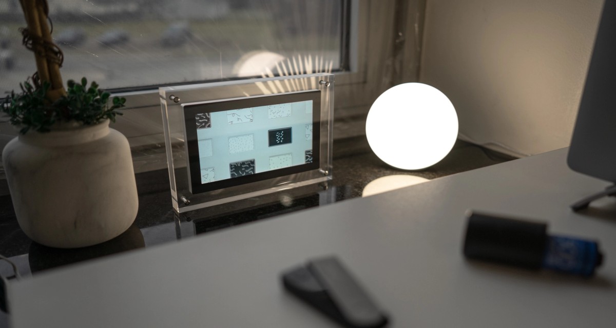 Michelle Nguyen's workspace — photo 9