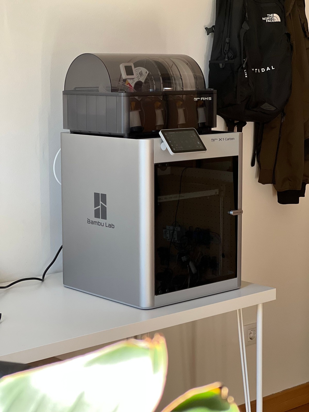 Jonatan Castro's workspace — photo 5