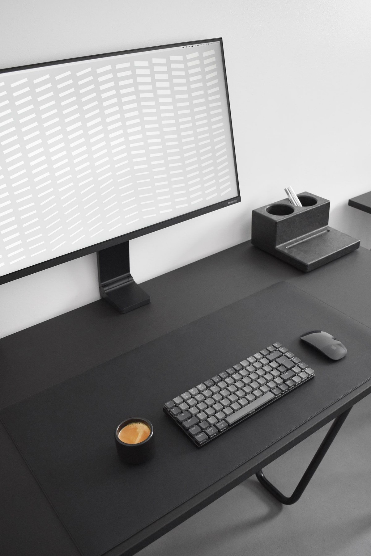 Carl Barenbrug's workspace — photo 3