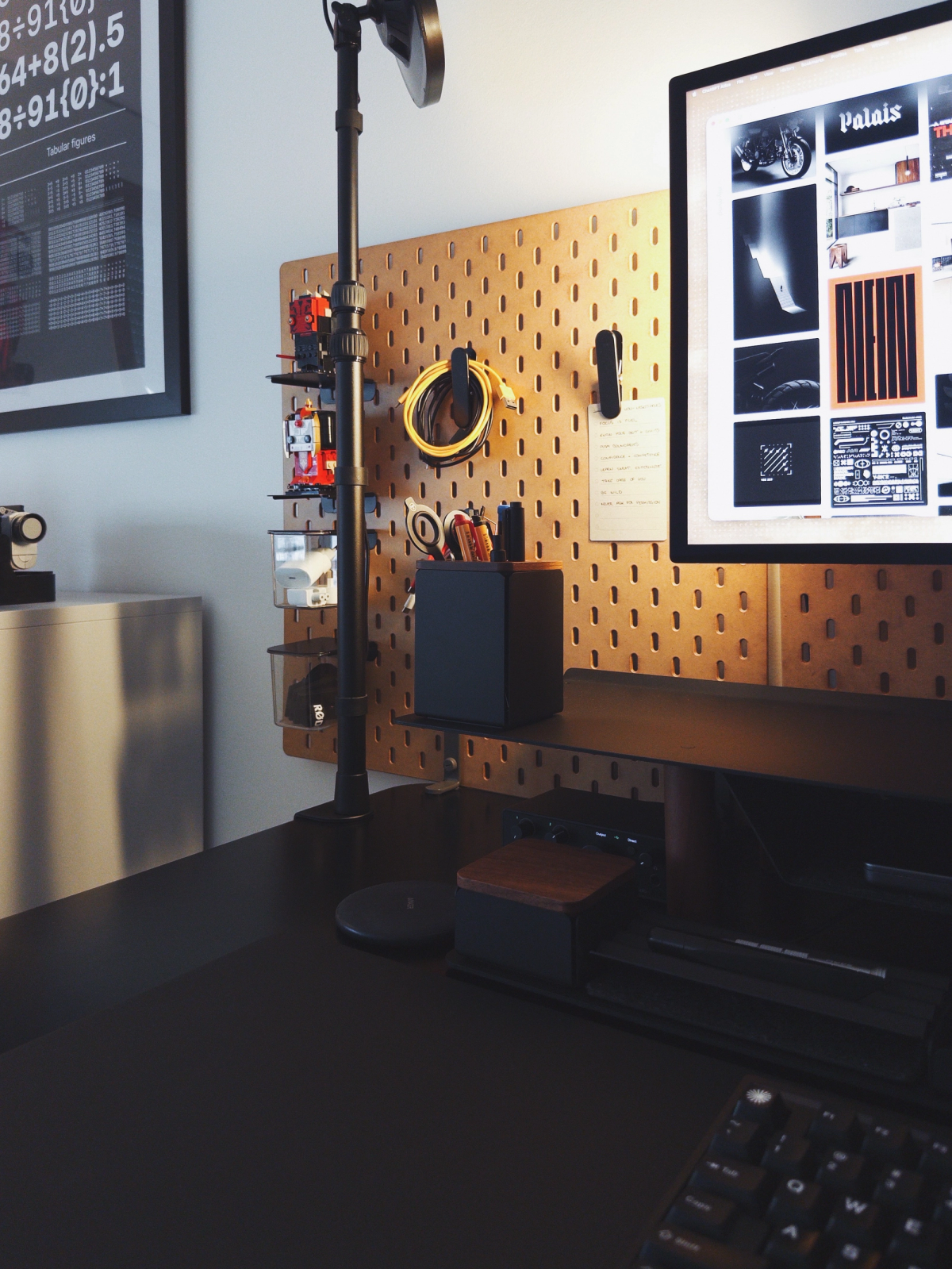 Yann-Edern Gillet's workspace — photo 3