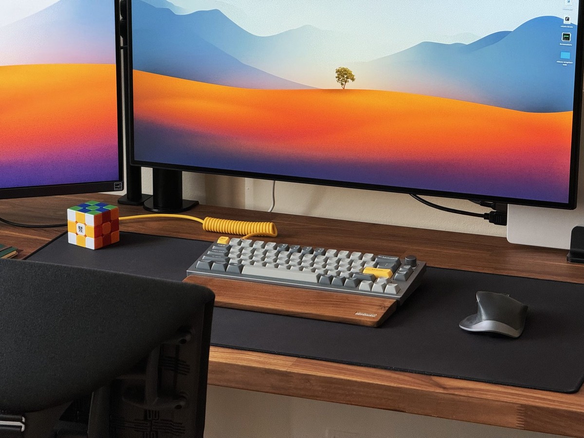 Juanjo Valiño's workspace — photo 6