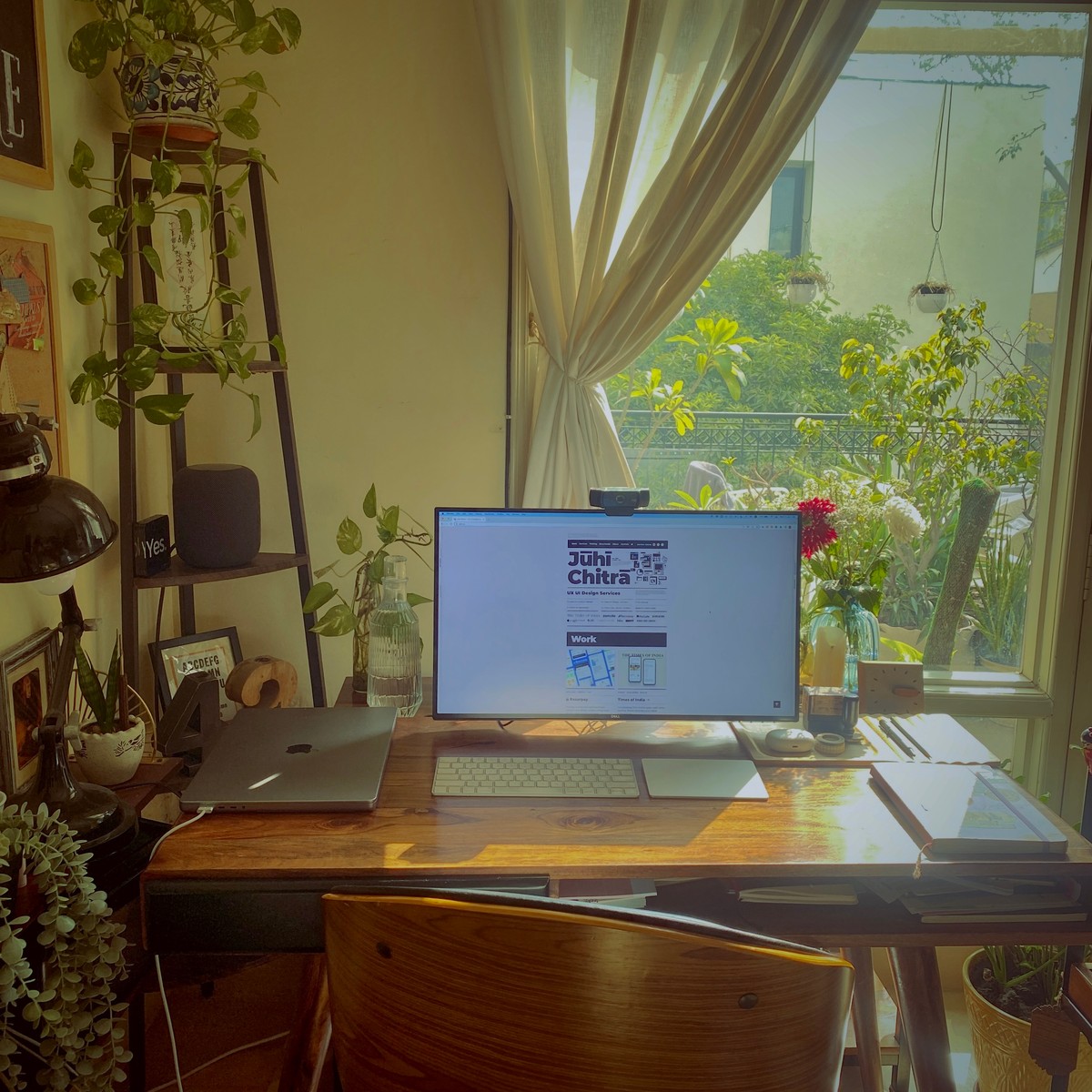 Juhi Chitra's workspace — photo 4
