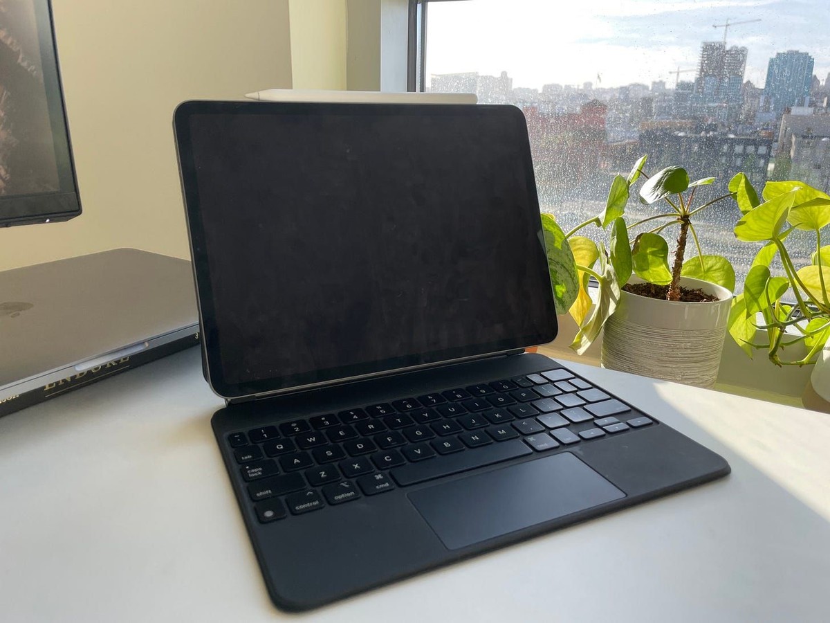 Presh Dineshkumar's workspace — photo 3