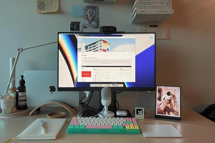 Nikki Chan’s workspace