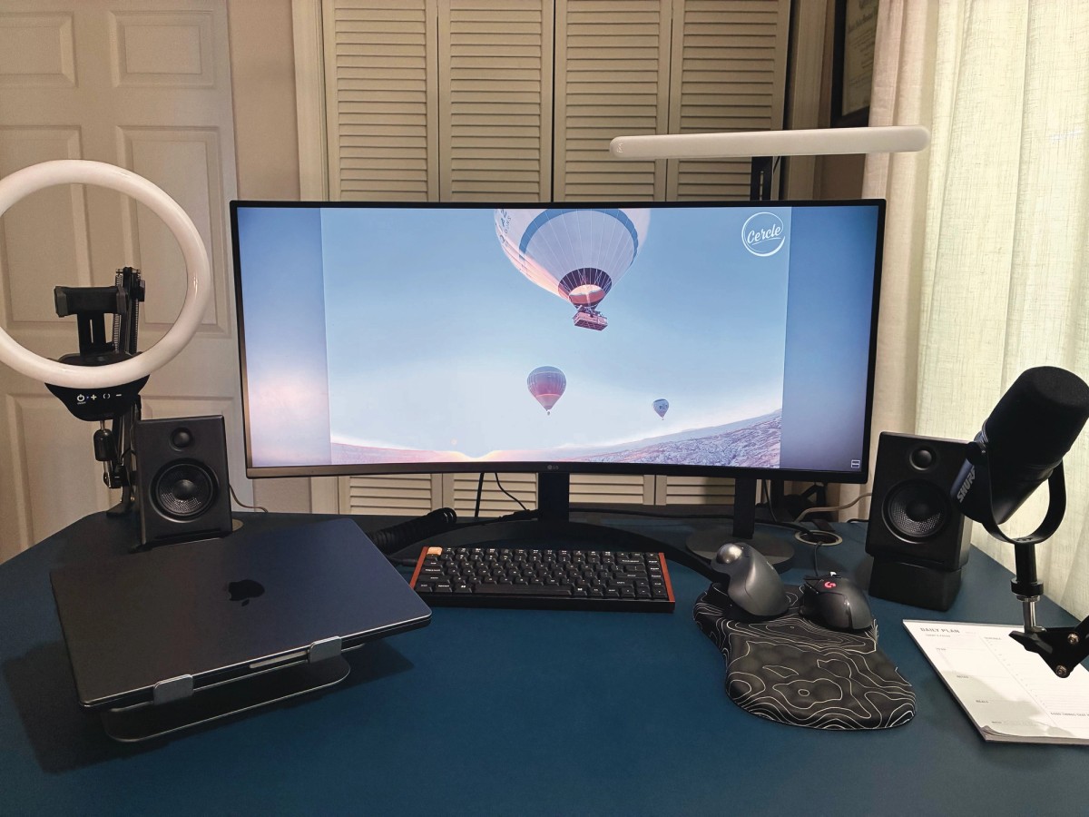 Gannon Breslin's workspace — photo 3