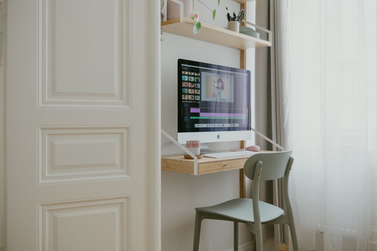 Laura Piñeiro Atienza's workspace — photo 3