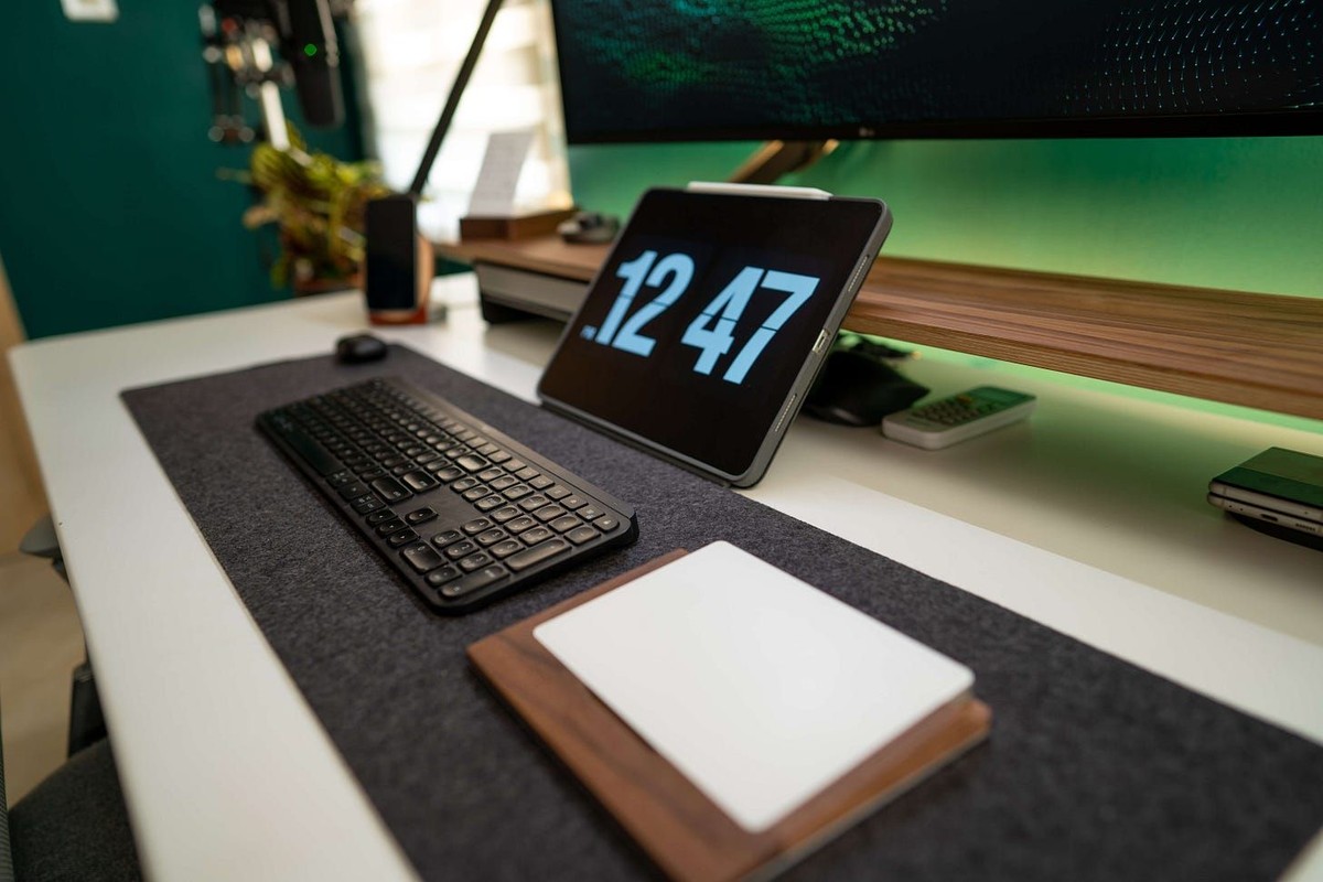 Ogeh Ezeonu's workspace — photo 3