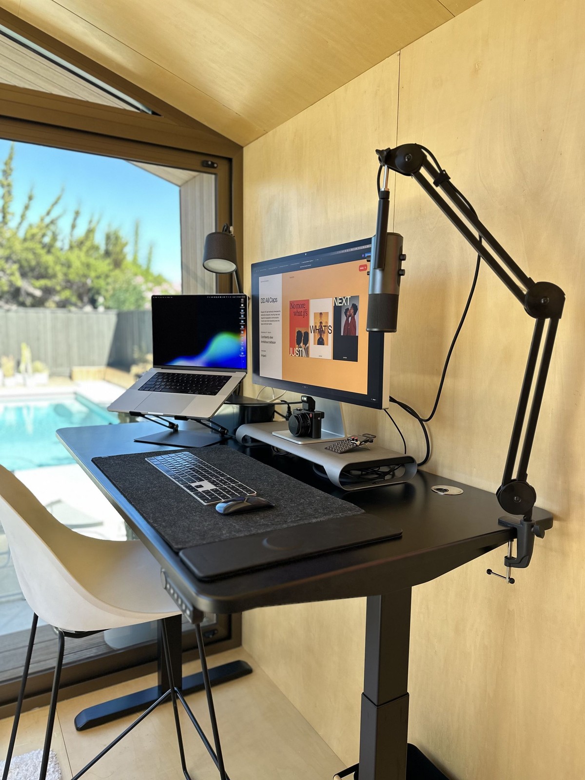 Aaron Poe's workspace — photo 4