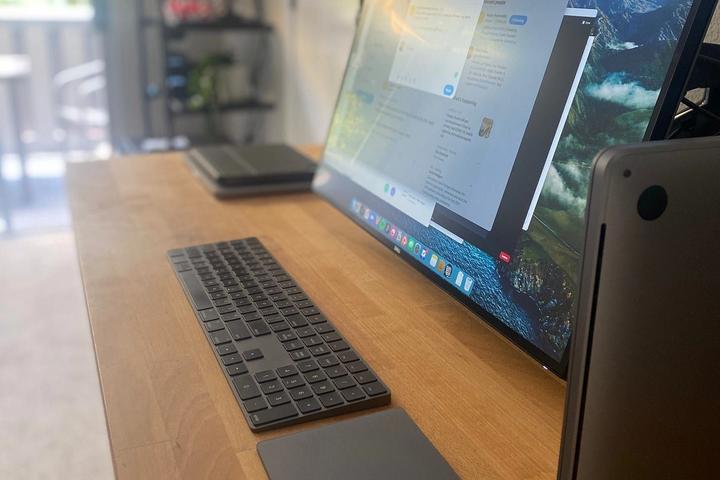 Alex Cohen’s workspace