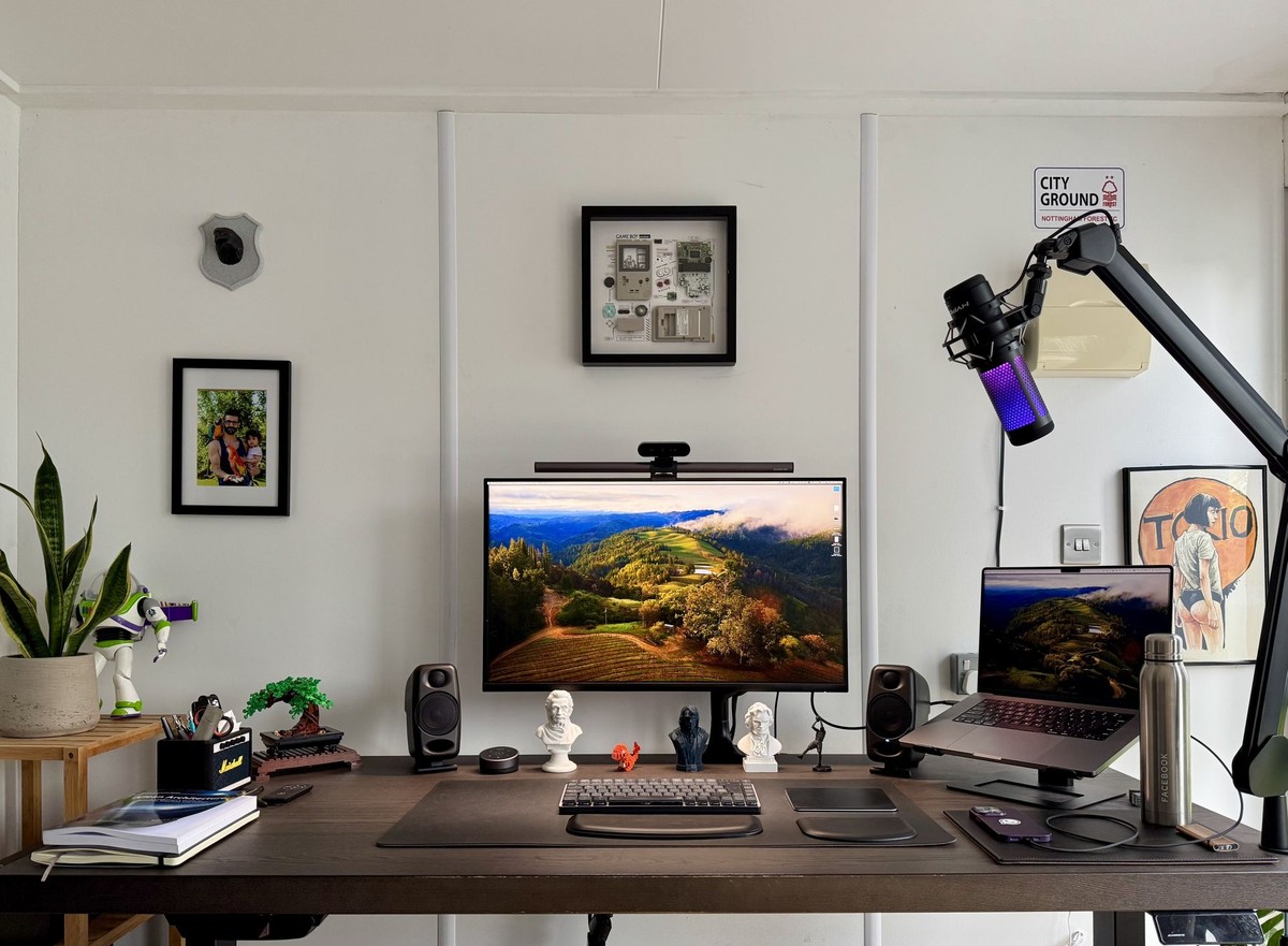 Güney Kayım's workspace — photo 2