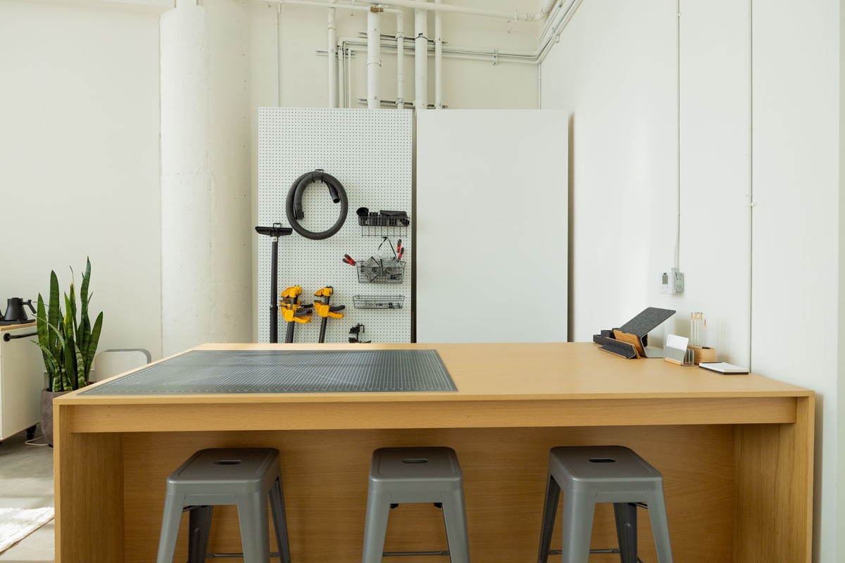 Matthew Encina's workspace — photo 11