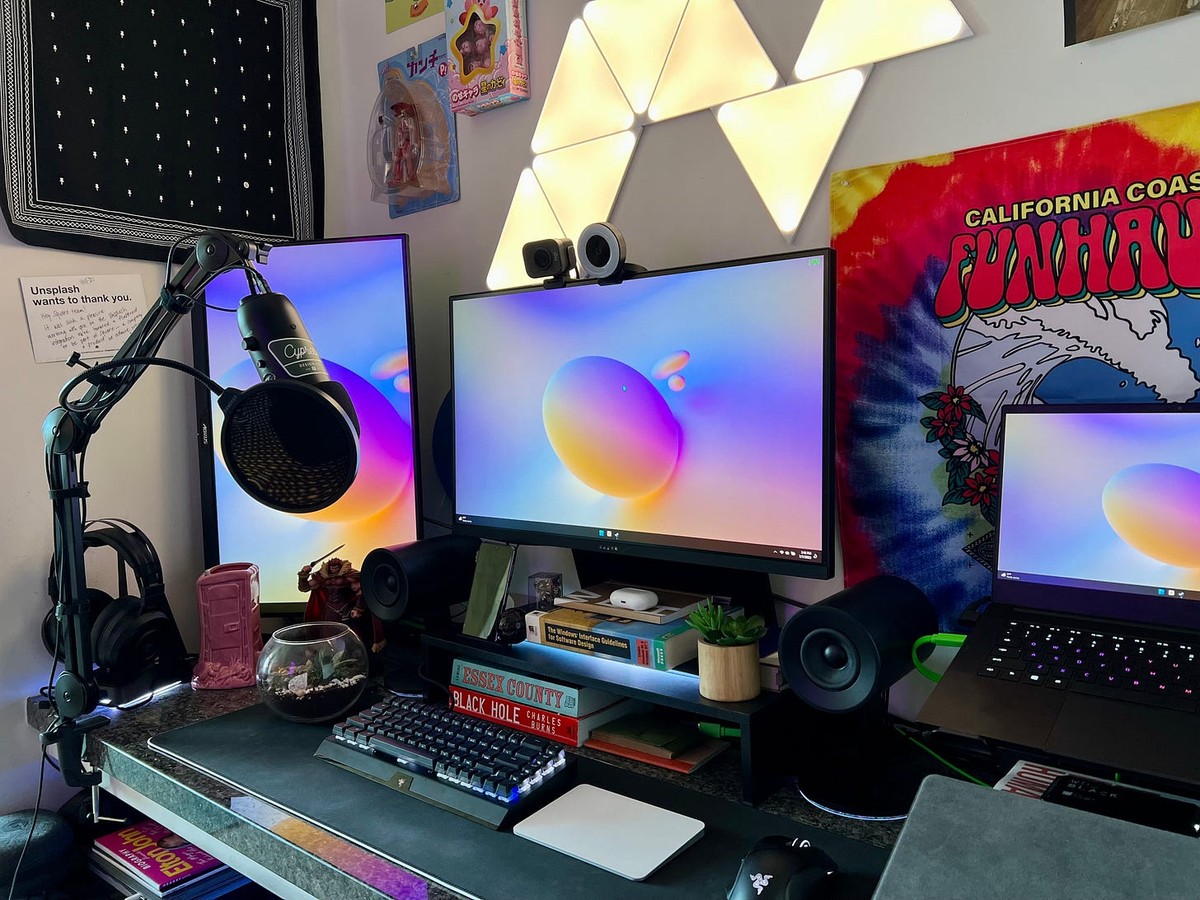 Matt Armstrong's workspace — photo 6